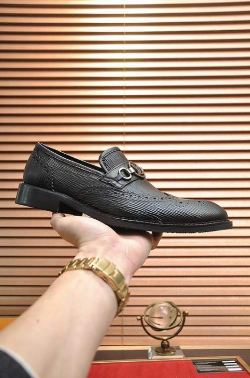Picture of Louis Vuitton Shoes _SKULVsz38-45mnf070714420